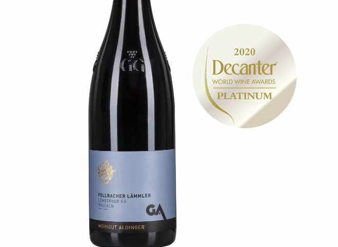 PLATIN
DER LEMBERGER WIRD INTERNATIONAL
bei den WorldWineAwards2020 des DECANTER zählt unser Lämmler Lemberger 2017 zu den besten 150 Weinen der Welt